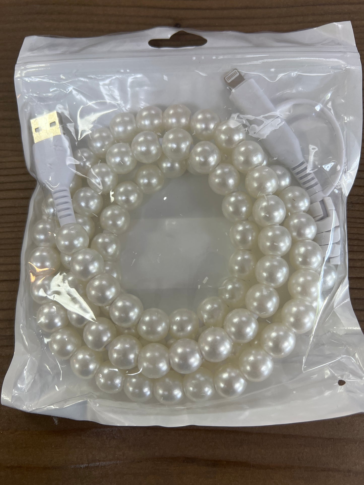 Standard Pearl Phone Charger