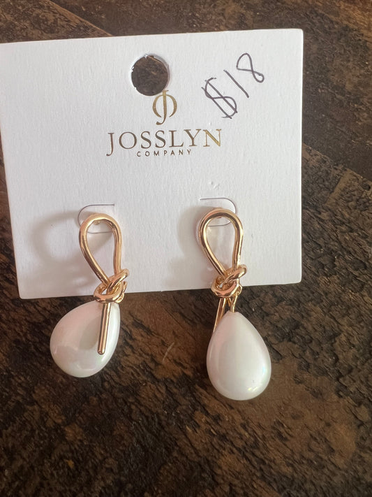 Pearl Drop Earrings